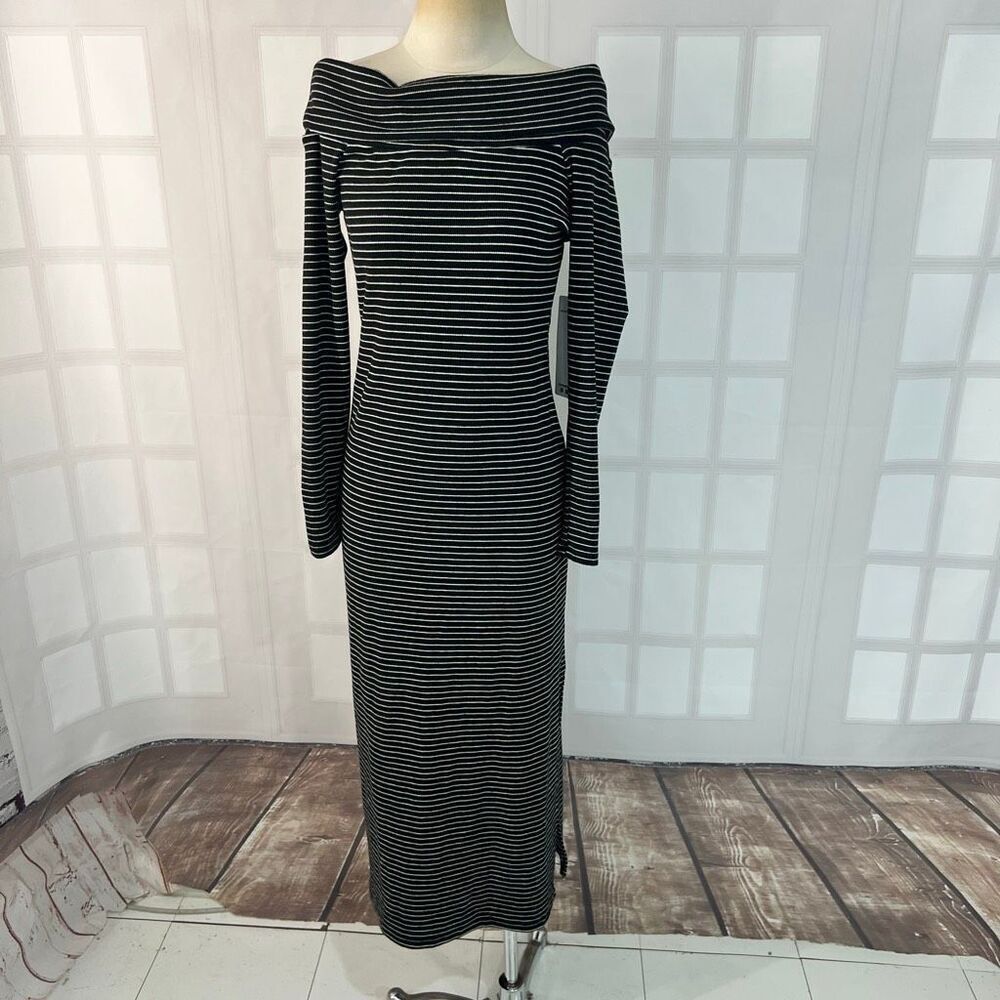 Madden girl nwt black and white stripe fold off the shoulder maxi dress size lar